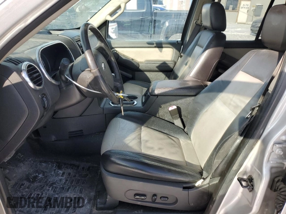 2007 Ford Explorer Sport Trac Limited z VIN 1FMEU53827UA07538, wystawiony jako Copart lot #44525325 z przebiegiem 124 119 mil mil oraz Czysty tytuł • Clean title. Historia ofert i sprzedaży dostępna na DreamBid. Obrazek 7.