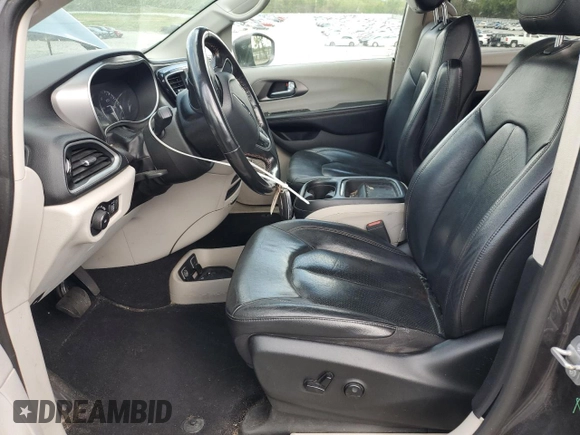 2020 Chrysler Pacifica Touring L with VIN 2C4RC1BG1LR284506, listed as a Copart auction lot 51513115 with 86,965 mi miles and Salvage title. Bid and sale history available at DreamBid. Image 7.