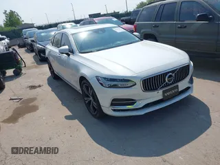 2018 Volvo S90 Inscription с VIN LVY992ML7JP017988, выставлен на аукционе IAAI как лот 42423039 с пробегом 159 972 миль миль и . История ставок и продаж доступна на DreamBid. Изображение 1.