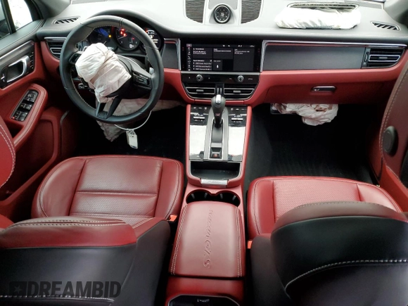 2023 Porsche Macan GTS z VIN WP1AF2A51PLB56631, wystawiony jako Copart lot #47522995 z przebiegiem 31 603 mil mil oraz Szkoda całkowita • Salvage title. Historia ofert i sprzedaży dostępna na DreamBid. Obrazek 8.