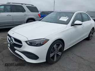 2025 Mercedes-Benz C 300 z VIN W1KAF4HB7SR250324, wystawiony jako IAAI lot #42404658 z przebiegiem 9 117 mil mil oraz . Historia ofert i sprzedaży dostępna na DreamBid. Obrazek 2.