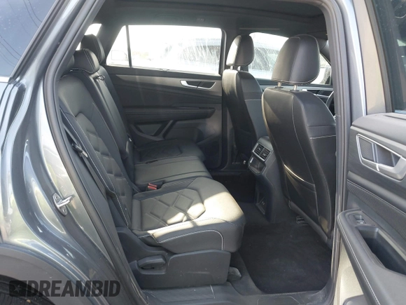 2024 Volkswagen Atlas SE with VIN 1V2JE2CA5RC248843, listed as a IAAI auction lot 42058274 with Not provided miles and . Bid and sale history available at DreamBid. Image 8.
