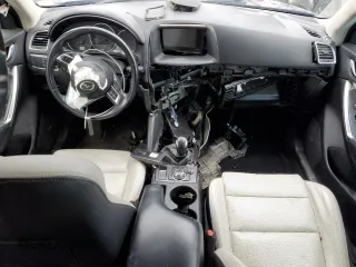 2016 Mazda CX-5 Grand Touring with VIN JM3KE4DY7G0735576, listed as a Copart auction lot 41916395 with 0 mi miles and Non Repairable. Bid and sale history available at carsss.com. Image 8.