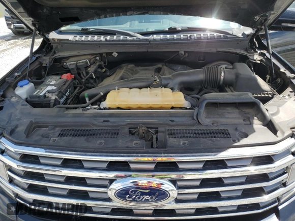 2018 Ford Expedition XLT with VIN 1FMJU1HT4JEA16568, listed as a Copart auction lot 56177575 with 141,704 mi miles and Clean title. Bid and sale history available at DreamBid. Image 12.