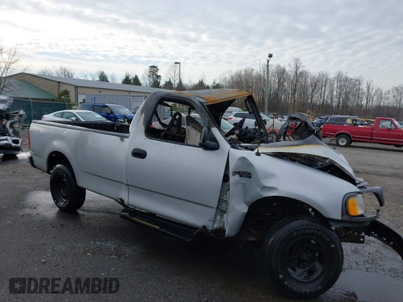 2002 Ford F-150 XL with VIN 1FTRF172X2NB34541, listed as a IAAI auction lot 41479202 with 1 mi miles. Bid and sale history available at carsss.com. Image 1.