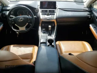 2021 Lexus NX 300 z VIN JTJDARBZ0M5024240, wystawiony jako Copart lot #59878495 z przebiegiem 85 467 mil mil oraz Szkoda całkowita • Salvage title. Historia ofert i sprzedaży dostępna na DreamBid. Obrazek 8.