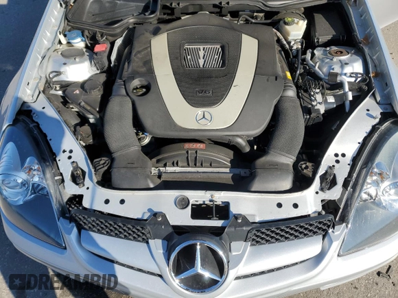 2011 Mercedes-Benz SLK 300 z VIN WDBWK5EA0BF238481, wystawiony jako Copart lot #41749445 z przebiegiem 73 411 mil mil oraz Szkoda całkowita • Salvage title. Historia ofert i sprzedaży dostępna na DreamBid. Obrazek 11.