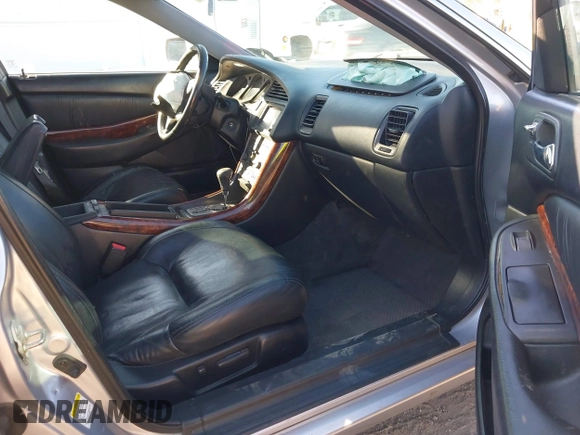 2002 Acura TL w/Navigation with VIN 19UUA56782A040650, listed as a IAAI auction lot 41681496 with 188,433 mi miles. Bid and sale history available at carsss.com. Image 5.