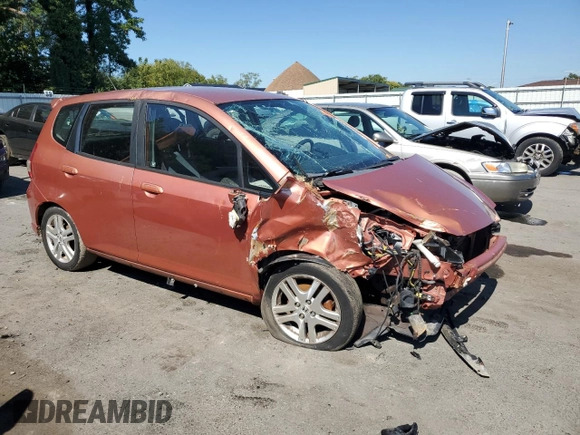 2007 Honda Fit Sport with VIN JHMGD38607S003555, listed as a Copart auction lot 70686834 with 141,940 mi miles and Salvage Title. Bid and sale history available at carsss.com. Image 4.