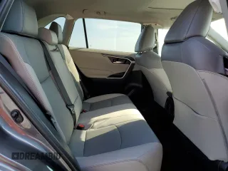2021 Toyota RAV4 XLE Premium with VIN 2T3C1RFV1MC172493, listed as a Copart auction lot 61571255 with Not provided miles and Salvage title. Bid and sale history available at DreamBid. Image 11.
