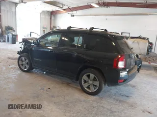 2016 Jeep Compass Sport z VIN 1C4NJCBA7GD621393, wystawiony jako IAAI lot #42640609 z przebiegiem 130 885 mil mil oraz . Historia ofert i sprzedaży dostępna na DreamBid. Obrazek 3.