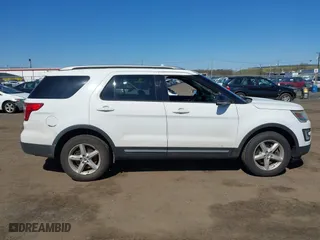 2017 Ford Explorer XLT with VIN 1FM5K8DH3HGA53417, listed as a IAAI auction lot 41997019 with 155,139 mi miles. Bid and sale history available at carsss.com. Image 13.