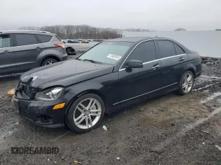 2013 Mercedes-Benz C 300 Sport with VIN WDDGF8AB7DR275335, listed as a Copart auction lot 51602815 with 139,423 mi miles and Clean Title. Bid and sale history available at DreamBid. Image 1.
