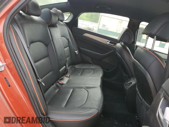 2015 Hyundai Sonata Sport z VIN 5NPE34AB9FH105118, wystawiony jako Copart lot #56419065 z przebiegiem 124 137 mil mil oraz Szkoda całkowita • Salvage title. Historia ofert i sprzedaży dostępna na DreamBid. Obrazek 10.