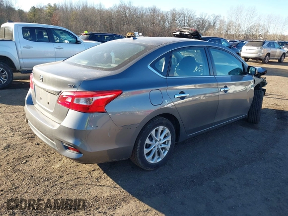 2018 Nissan Sentra SV with VIN 3N1AB7AP4JL611935, listed as a IAAI auction lot 41454540 with 61,923 mi miles. Bid and sale history available at carsss.com. Image 4.