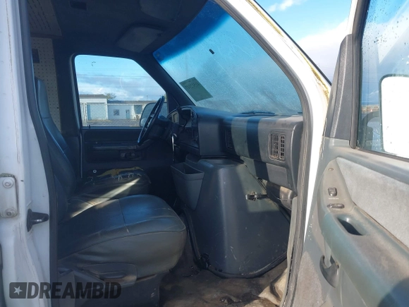 1992 Ford Econoline Cargo with VIN 1FTHS24H5NHB42507, listed as a IAAI auction lot 41512347 with 373,987 mi miles and . Bid and sale history available at DreamBid. Image 5.