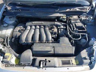 2005 Volvo S40 with VIN YV1MS390X52115002, listed as a IAAI auction lot 42095698 with 261,592 mi miles. Bid and sale history available at carsss.com. Image 10.