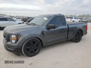 2023 Ford F-150 XL with VIN 1FTMF1C5XPKF21948, listed as a Copart auction lot 75918134 with 6,922 mi miles and Clean Title. Bid and sale history available at carsss.com. Image 1.