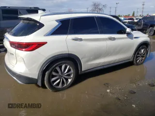 2019 Infiniti QX50 LUXE with VIN 3PCAJ5M19KF133698, listed as a Copart auction lot 38974643 with 69,595 mi miles. Bid and sale history available at carsss.com. Image 3.