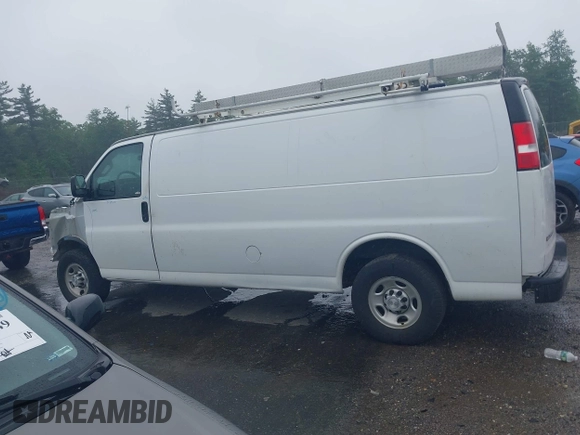2019 Chevrolet Express Cargo with VIN 1GCWGBFP9K1193039, listed as a IAAI auction lot 42482812 with 152,787 mi miles and . Bid and sale history available at DreamBid. Image 15.