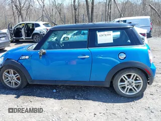 2011 MINI Hardtop S with VIN WMWSV3C57BTY24448, listed as a IAAI auction lot 42078399 with 166,033 mi miles and . Bid and sale history available at DreamBid. Image 13.