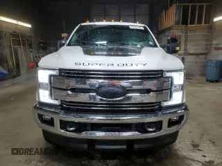 2019 Ford F-350 XL z VIN 1FT8W3BT4KEC28891, wystawiony jako Copart lot #57335125 z przebiegiem 110 495 mil mil oraz Szkoda całkowita • Salvage title. Historia ofert i sprzedaży dostępna na DreamBid. Obrazek 5.