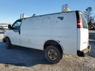 2008 Chevrolet Express Cargo Van with VIN 1GCGG25C481119510, listed as a Copart auction lot 47071765 with 392,884 mi miles and Salvage Title. Bid and sale history available at carsss.com. Image 2.