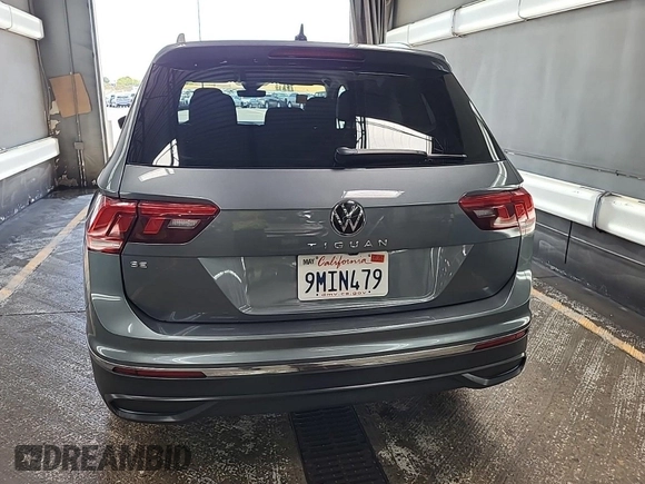 2024 Volkswagen Tiguan SE with VIN 3VV3B7AX5RM107598, listed as a IAAI auction lot 42796418 with 25,762 mi miles and . Bid and sale history available at DreamBid. Image 32.