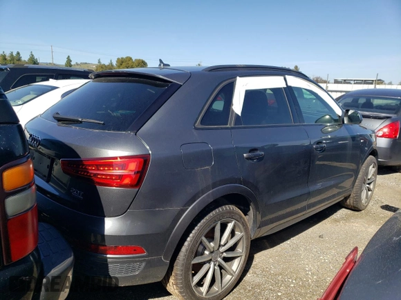 2018 Audi Q3 Premium Plus with VIN WA1JCCFS9JR007624, listed as a Copart auction lot 42453633 with 0 mi miles. Bid and sale history available at carsss.com. Image 3.