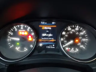 2018 Nissan Rogue SV with VIN 5N1AT2MT0JC711771, listed as a IAAI auction lot 41487100 with 115,312 mi miles and . Bid and sale history available at carsss.com. Image 7.