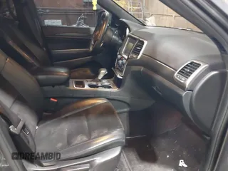 2017 Jeep Grand Cherokee Laredo with VIN 1C4RJFAG8HC910038, listed as a IAAI auction lot 41928179 with 76,862 mi miles. Bid and sale history available at carsss.com. Image 5.