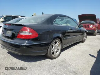 2008 Mercedes-Benz CLK 550 with VIN WDBTJ72H88F235405, listed as a Copart auction lot 76230174 with Not Provided miles and Salvage Title. Bid and sale history available at DreamBid. Image 3.