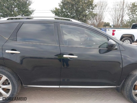 2014 Nissan Murano SL with VIN JN8AZ1MU2EW402334, listed as a IAAI auction lot 41323582 with 168,528 mi miles. Bid and sale history available at carsss.com. Image 13.