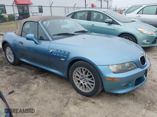 2001 BMW Z3 2.5i with VIN WBACN33481LK49139, listed as a IAAI auction lot 41812649 with 143,226 mi miles. Bid and sale history available at carsss.com. Image 1.