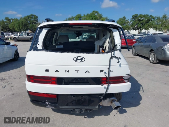 2025 Hyundai Santa Fe Calligraphy z VIN 5NMP5DGL2SH075051, wystawiony jako IAAI lot #42344858 z przebiegiem 6 728 mil mil oraz . Historia ofert i sprzedaży dostępna na DreamBid. Obrazek 16.