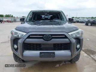2020 Toyota 4Runner SR5 with VIN JTEZU5JR0L5214205, listed as a IAAI auction lot 42056527 with 159,814 mi miles and . Bid and sale history available at DreamBid. Image 12.
