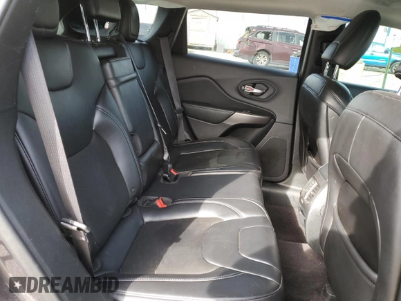 2019 Jeep Cherokee Latitude Plus с VIN 1C4PJLLB0KD265314, выставлен на аукционе Copart как лот 55919315 с пробегом 63 989 миль миль и На запчасти • Non repairable. История ставок и продаж доступна на DreamBid. Изображение 11.