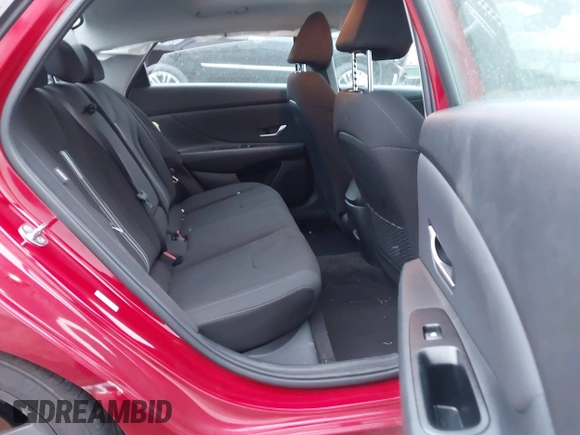 2025 Hyundai Elantra SEL Convenience z VIN KMHLS4DG4SU881217, wystawiony jako IAAI lot #41172300 z przebiegiem 1 418 mil mil oraz . Historia ofert i sprzedaży dostępna na DreamBid. Obrazek 8.