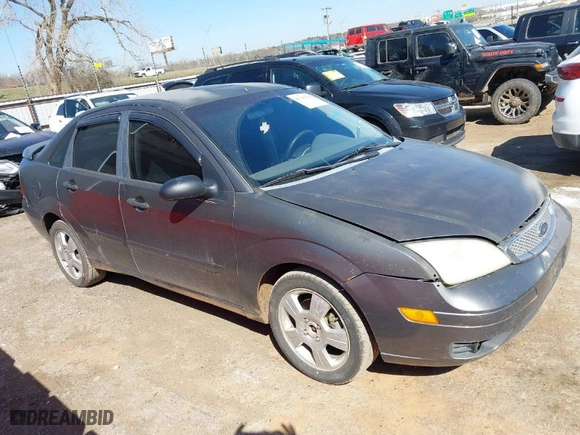 2005 Ford Focus S with VIN 1FAFP34N25W293777, listed as a IAAI auction lot 41795232 with 175,870 mi miles. Bid and sale history available at carsss.com. Image 12.