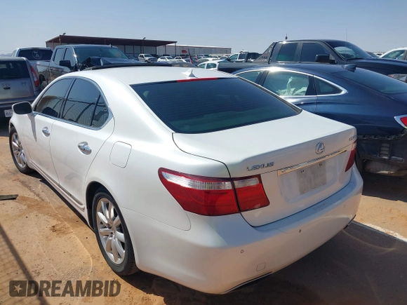 2007 Lexus LS 460 with VIN JTHBL46F275017817, listed as a IAAI auction lot 41958897 with 100,301 mi miles and . Bid and sale history available at DreamBid. Image 14.