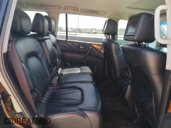 2015 Infiniti QX80 z VIN JN8AZ2NDXF9770443, wystawiony jako Copart lot #49982175 z przebiegiem 255 778 mil mil oraz Czysty tytuł • Clean title. Historia ofert i sprzedaży dostępna na DreamBid. Obrazek 11.