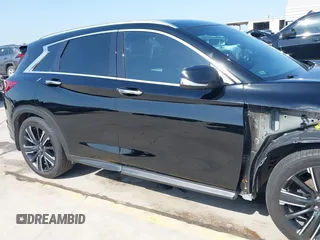 2021 Infiniti QX50 Luxe z VIN 3PCAJ5BA4MF105359, wystawiony jako IAAI lot #41772029 z przebiegiem 66 497 mil mil oraz . Historia ofert i sprzedaży dostępna na DreamBid. Obrazek 14.