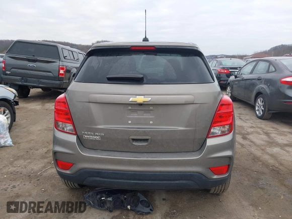 2022 Chevrolet Trax LS with VIN KL7CJNSM4NB514112, listed as a IAAI auction lot 41069182 with 86,331 mi miles. Bid and sale history available at carsss.com. Image 17.