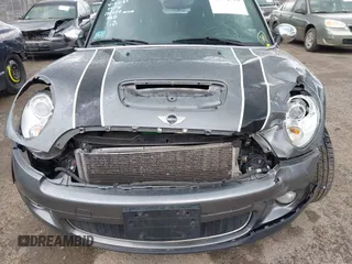 2010 MINI Convertible S with VIN WMWMS3C59ATY51392, listed as a IAAI auction lot 42192716 with 117,628 mi miles and . Bid and sale history available at DreamBid. Image 6.
