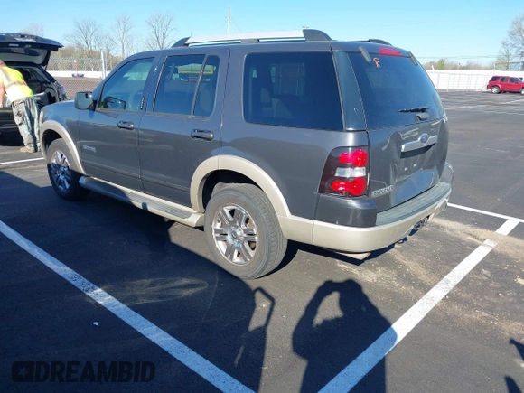 2007 Ford Explorer Eddie Bauer с VIN 1FMEU64E87UA42370, выставлен на аукционе IAAI как лот 41871176 с пробегом 156 223 миль миль и . История ставок и продаж доступна на DreamBid. Изображение 3.
