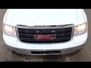 2011 GMC Sierra 2500HD Work Truck z VIN 1GT22ZCGXBZ435266, wystawiony jako IAAI lot #42532692 z przebiegiem 222 069 mil mil oraz . Historia ofert i sprzedaży dostępna na DreamBid. Obrazek 6.