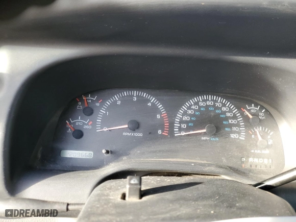 1998 Dodge Ram 1500 with VIN 3B7HC13Y1WG216526, listed as a Copart auction lot 46367075 with 209,668 mi miles and Salvage Title. Bid and sale history available at carsss.com. Image 9.