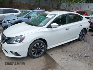 2017 Nissan Sentra SR z VIN 3N1AB7AP6HY400863, wystawiony jako IAAI lot #42268449 z przebiegiem 60 331 mil mil oraz . Historia ofert i sprzedaży dostępna na DreamBid. Obrazek 2.