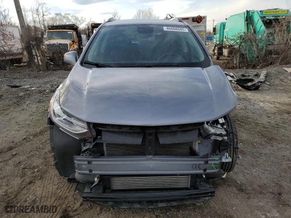 2020 Chevrolet Trax LT with VIN 3GNCJLSB5LL275923, listed as a Copart auction lot 46068605 with 37,073 mi miles and Salvage Title. Bid and sale history available at carsss.com. Image 5.