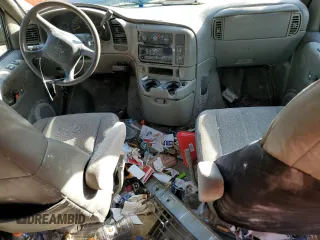 2000 Chevrolet Astro with VIN 1GNDM19W8YB158337, listed as a Copart auction lot 77418574 with Not Provided miles and Salvage Title. Bid and sale history available at carsss.com. Image 8.